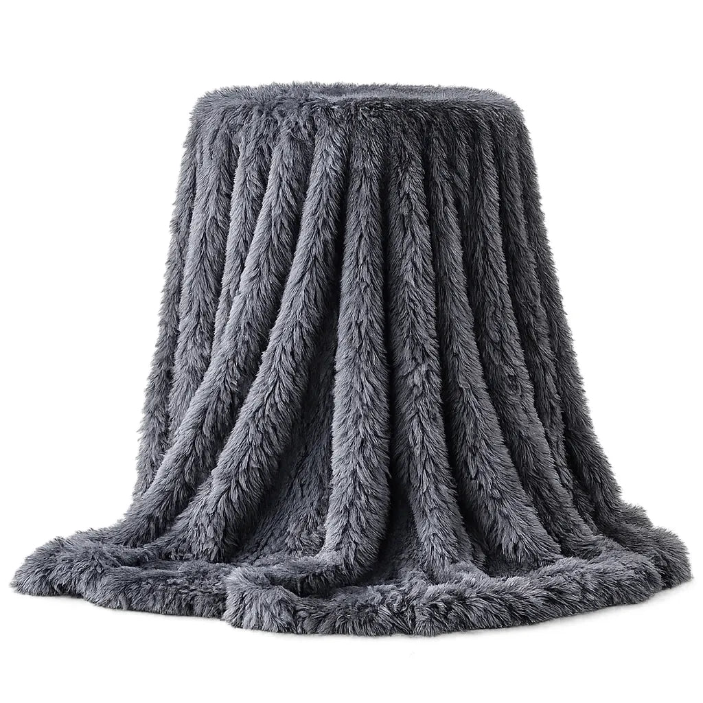 Grand plaid fausse fourrure